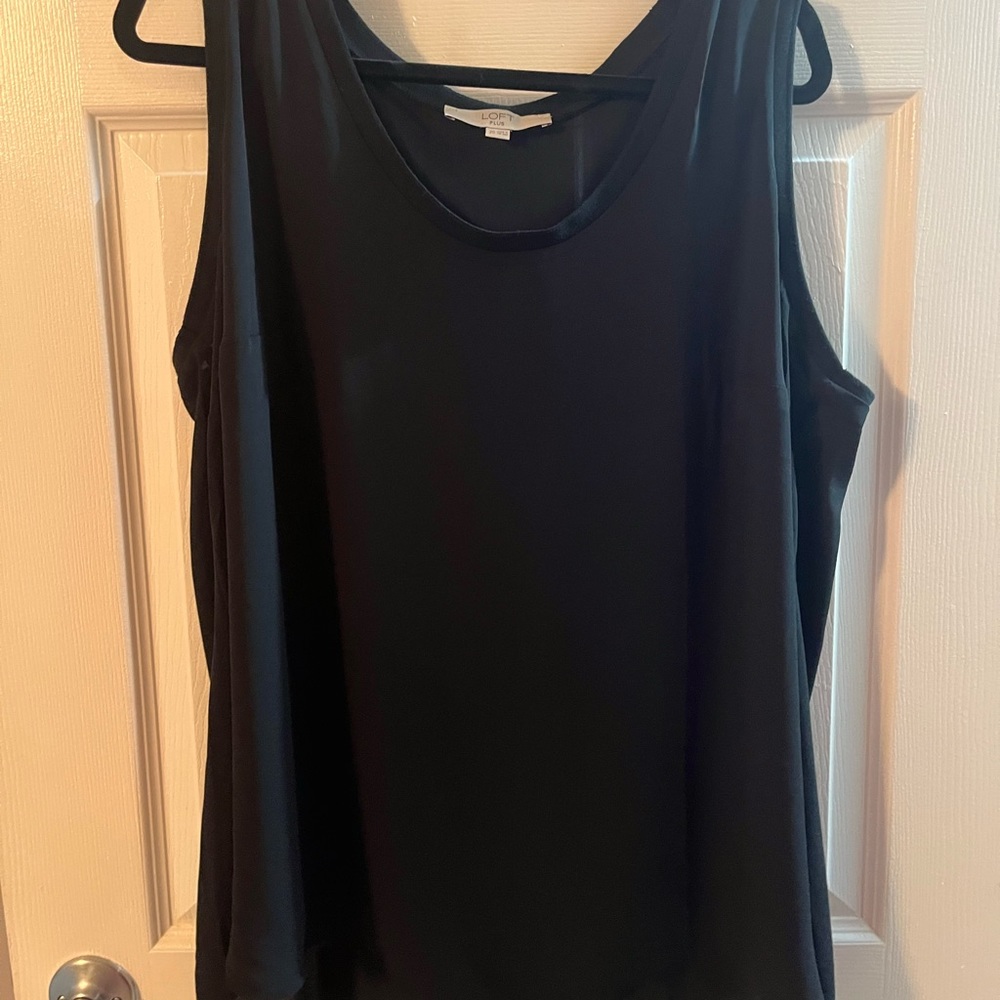 NEW Loft Plus Black Scoop Neck Tank (size 20)